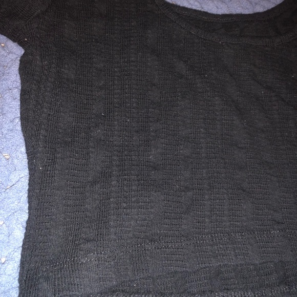 Black crop top - Picture 3 of 4